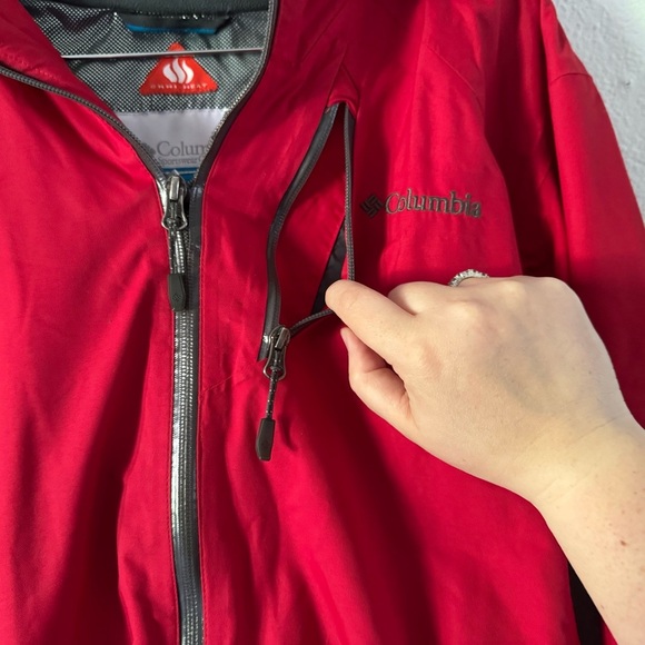 Columbia Red Jacket Outerwear Omni-Tech Jacket Medium Hooded Multi Compartment - Picture 10 of 15